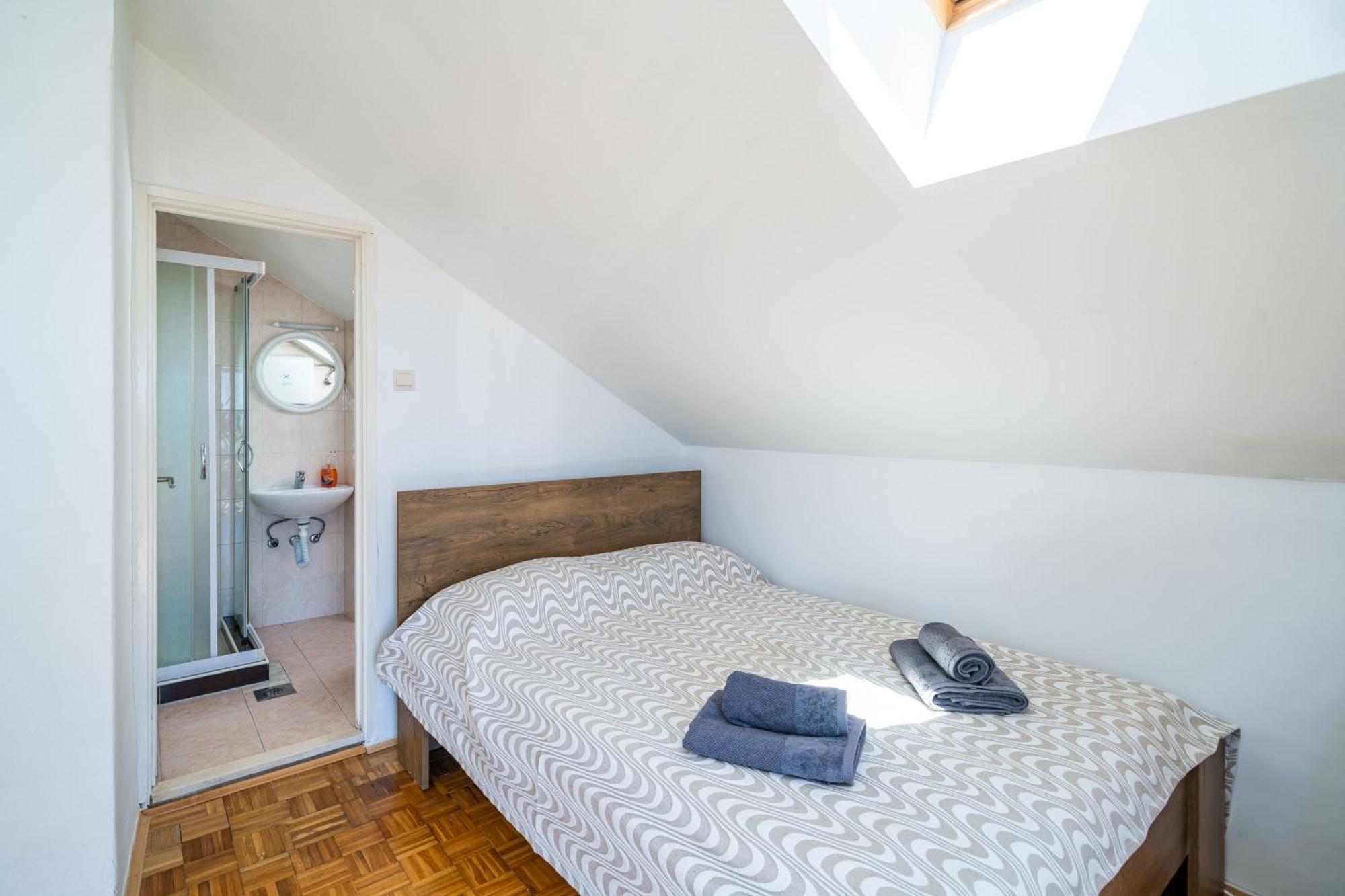 Rooms Nina ドゥブロブニク 部屋 写真